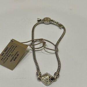 John Hardy Silver Classic Chain Hammered Pull-Through Bracelet (No Tags)